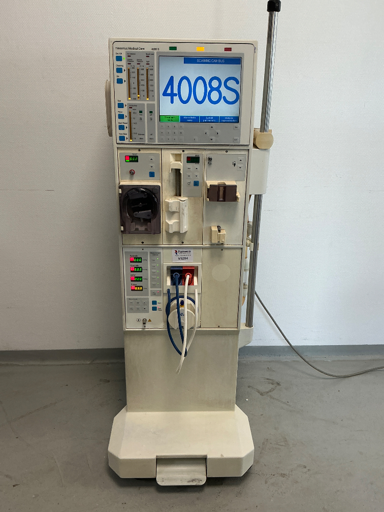 Image of Fresenius Medical Care 4008 S Hemodialys Machines